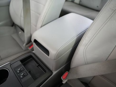 Used 2017 Toyota Camry XLE image 33