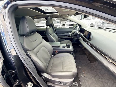 Used 2023 Nissan Ariya FWD image 33
