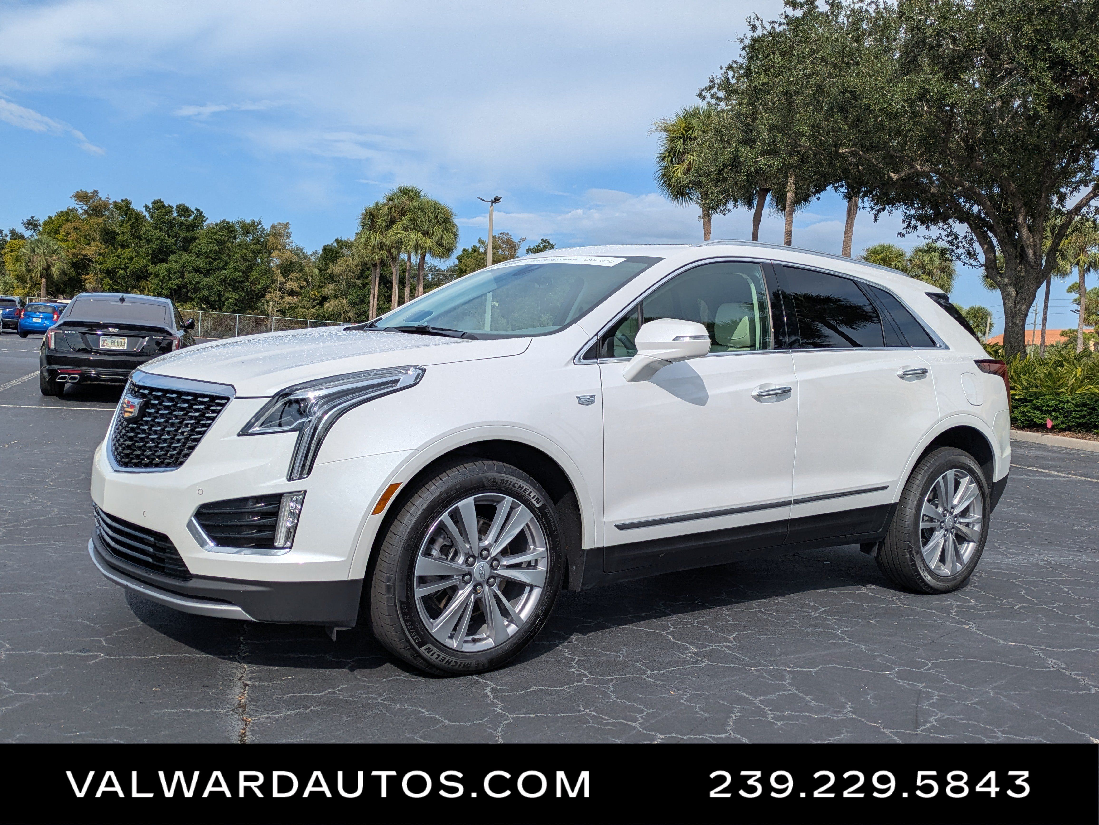 Used 2024 Cadillac XT5 Premium Luxury AWD/4WD image 1