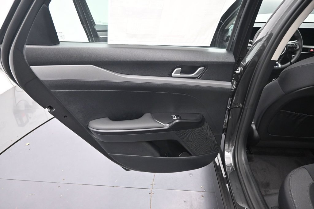 New 2026 Kia K5 LXS FWD image 15