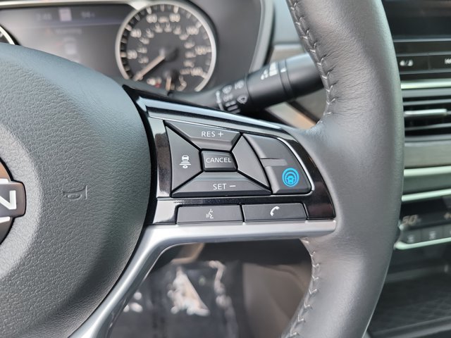 Used 2025 Nissan Altima 2.5 SL FWD image 24