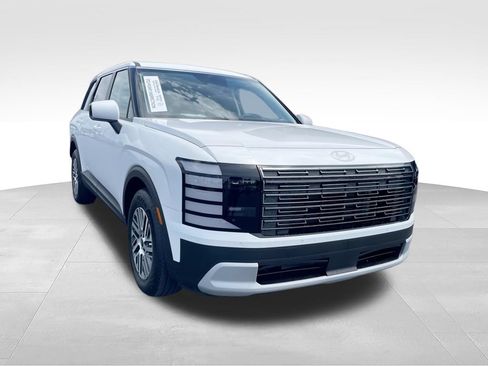 Used 2026 Hyundai Palisade SE FWD image 2
