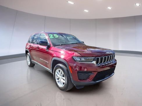 Used 2025 Jeep Grand Cherokee Laredo X w/ Luxury Tech Group I image 1