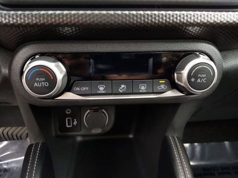 Used 2020 Nissan Kicks SV w/ Exterior Package image 18