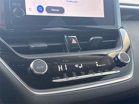 Used 2024 Toyota Corolla LE image 18