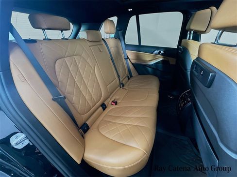 Used 2023 BMW X5 xDrive40i w/ Premium Package image 28