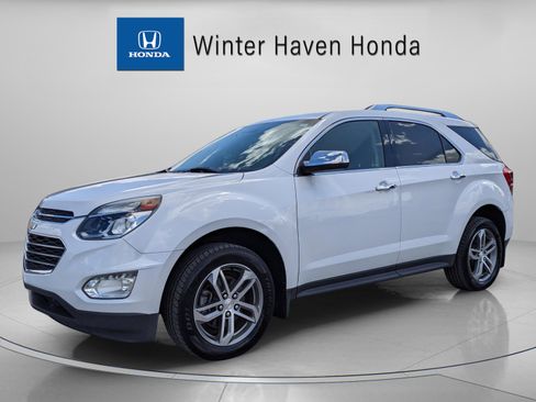 Used 2017 Chevrolet Equinox Premier w/ Enhanced Convenience Package AWD/4WD image 2