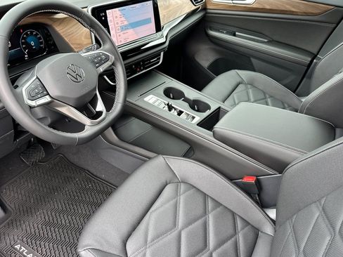 New 2026 Volkswagen Atlas SE AWD/4WD image 9