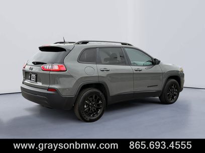 Used 2023 Jeep Cherokee Altitude Lux