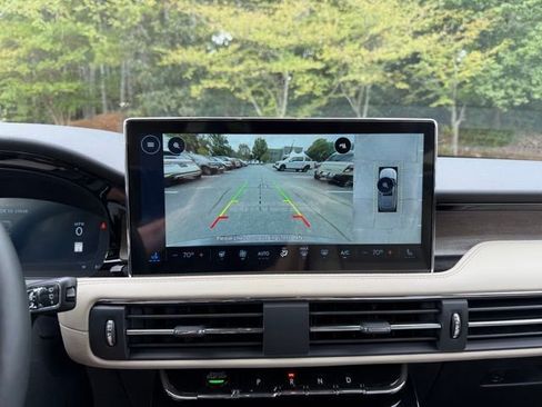 New 2026 Lincoln Corsair Reserve image 9