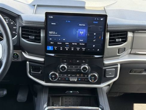 Used 2024 Ford Expedition XLT AWD/4WD image 16