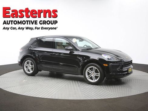 Used 2022 Porsche Macan AWD/4WD image 52