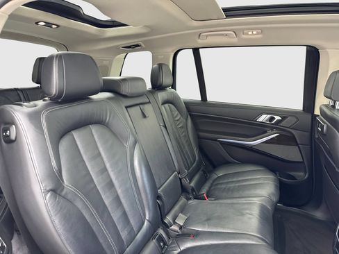 Used 2019 BMW X7 xDrive40i w/ Premium Package AWD/4WD image 43