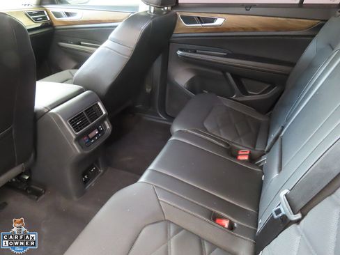Used 2024 Volkswagen Atlas SE FWD image 22