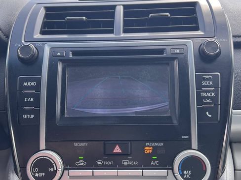 Used 2014 Toyota Camry FWD image 27