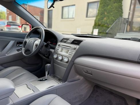 Used 2011 Toyota Camry LE w/ LE Extra-Value Pkg FWD image 14