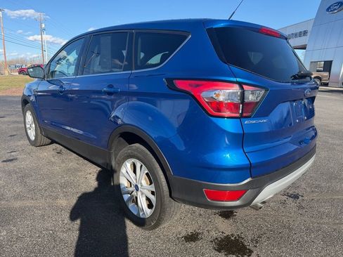 Used 2017 Ford Escape SE w/ SE Cold Weather Package image 3
