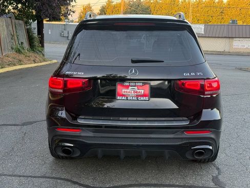 Used 2021 Mercedes-Benz GLB 35 AMG 4MATIC w/ AMG Night Package image 6