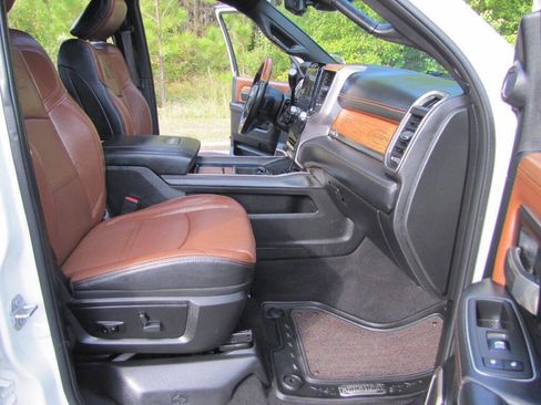 Used 2021 RAM 2500 Limited image 22