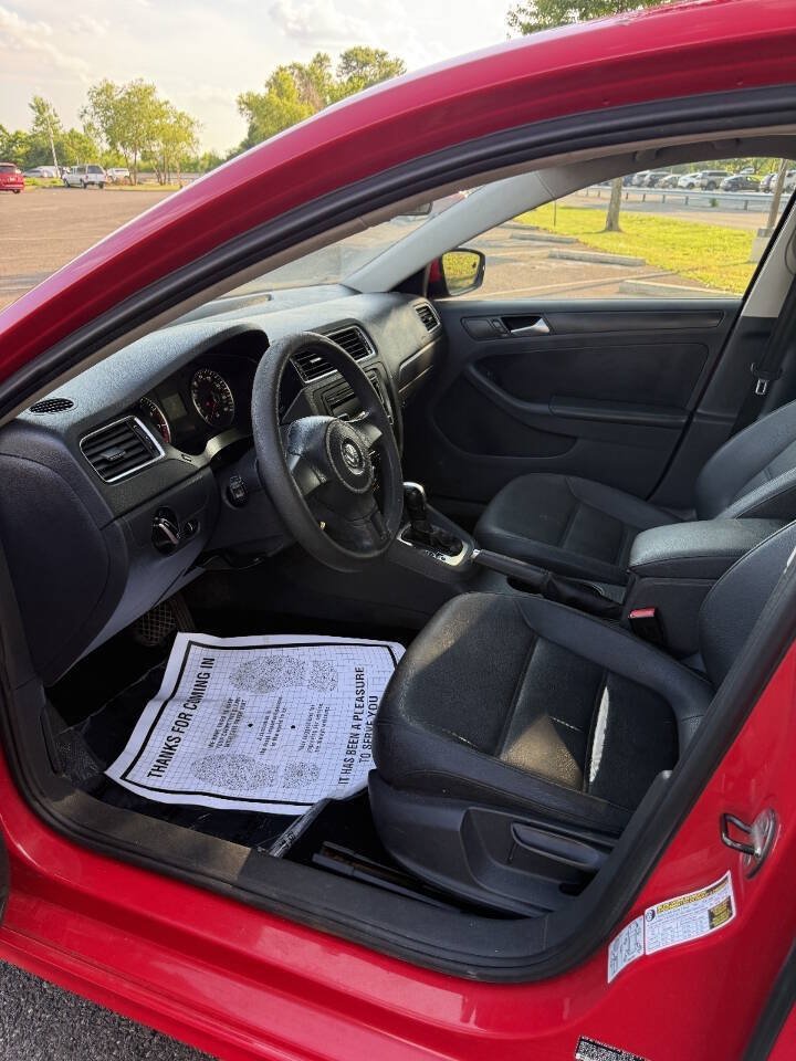 Used 2012 Volkswagen Jetta SE FWD image 11