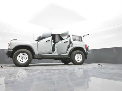Used 2023 Ford Bronco Heritage Edition image 53