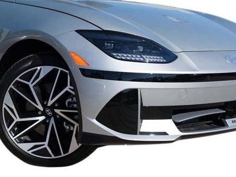 Used 2025 Hyundai Ioniq 6 SEL image 7