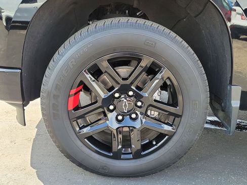 Used 2024 Chevrolet Silverado 1500 RST w/ Redline Edition AWD/4WD image 33