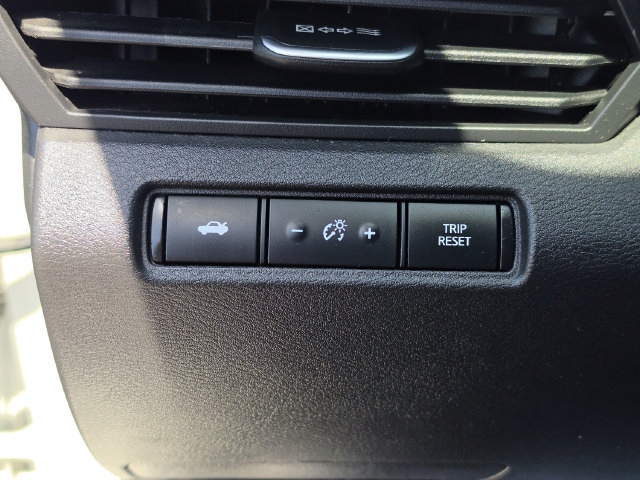 Used 2024 Nissan Altima 2.5 SR FWD image 35