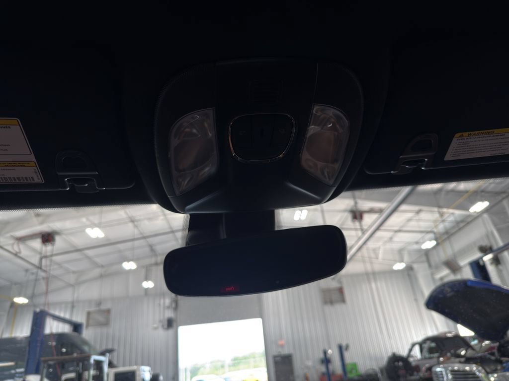 Used 2025 Jeep Compass Limited AWD/4WD image 29