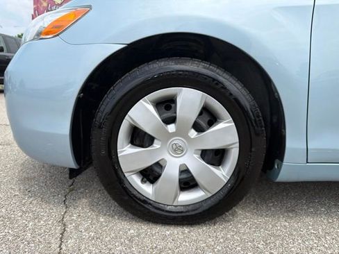 Used 2009 Toyota Camry LE FWD image 32