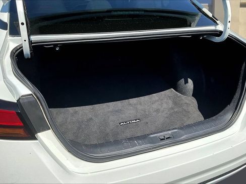 Used 2022 Nissan Altima 2.5 S FWD image 8