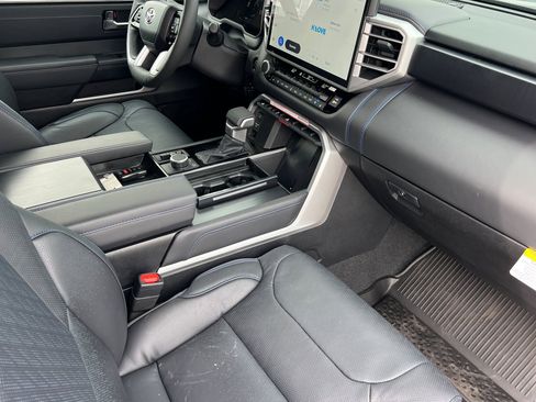 New 2025 Toyota Sequoia Platinum image 14