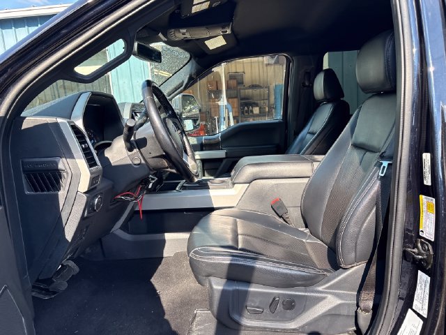 Used 2022 Ford F350 Lariat w/ Lariat Ultimate Package AWD/4WD image 7
