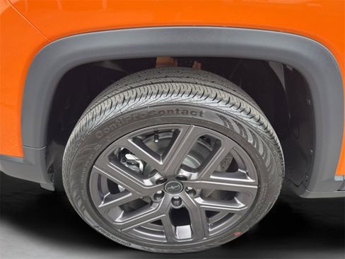 New 2026 Jeep Compass Latitude image 22