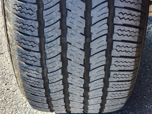 Used 2025 RAM 1500 Laramie w/ Laramie Southwest Edition image 13