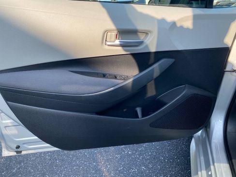 Used 2021 Toyota Corolla L w/ Carpet Mat Package (TMS) FWD image 11