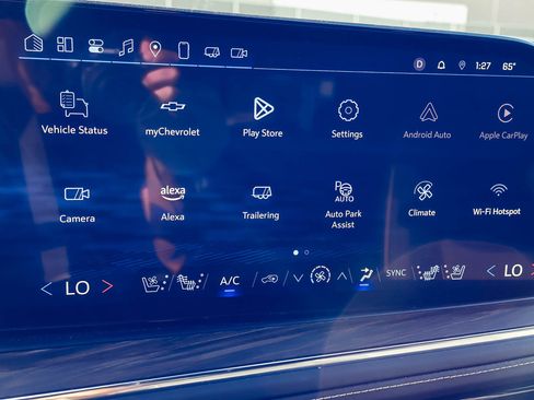 Used 2025 Chevrolet Tahoe Premier image 11