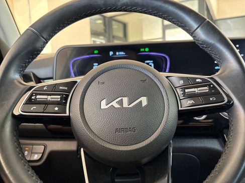 Used 2025 Kia Seltos S FWD image 29