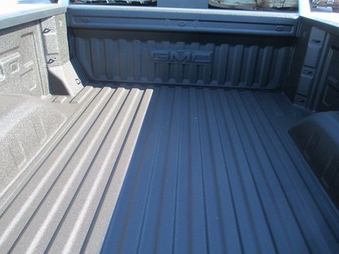 New 2026 GMC Sierra 1500 SLT w/ SLT Premium Plus Package image 6