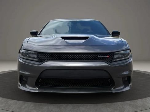 Used 2019 Dodge Charger GT w/ Plus Group RWD image 3