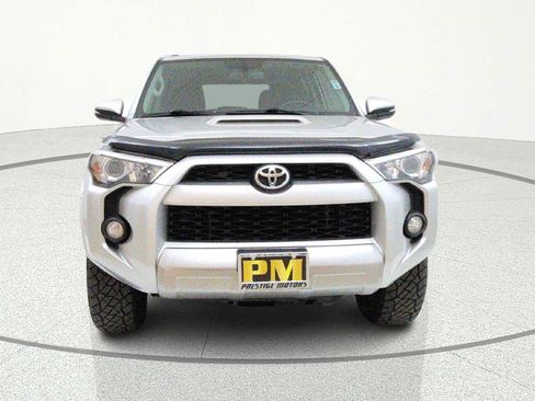 Used 2019 Toyota 4Runner TRD Off-Road Premium AWD/4WD image 2
