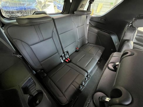Used 2022 Chevrolet Tahoe RST w/ Luxury Package AWD/4WD image 20