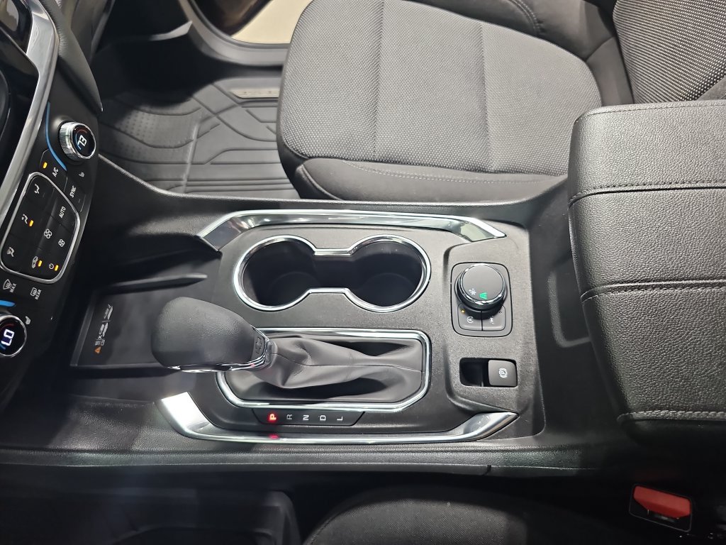 Certified 2023 Chevrolet Traverse LT FWD image 32