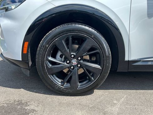 Used 2022 Buick Envision Essence w/ Technology Package I FWD image 10