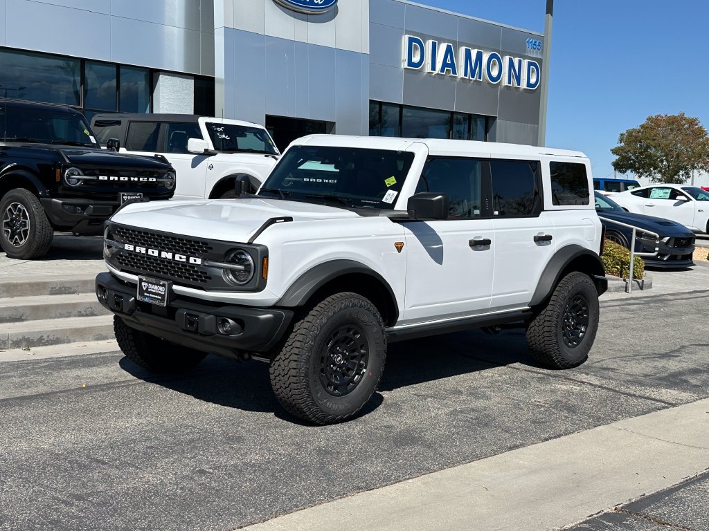 New 2026 Ford Bronco Badlands w/ Sasquatch Package AWD/4WD image 2