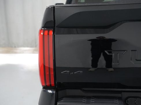 Used 2024 Toyota Tundra SR w/ SR Tow Package image 10