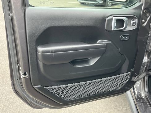 Used 2021 Jeep Wrangler Unlimited Rubicon image 15