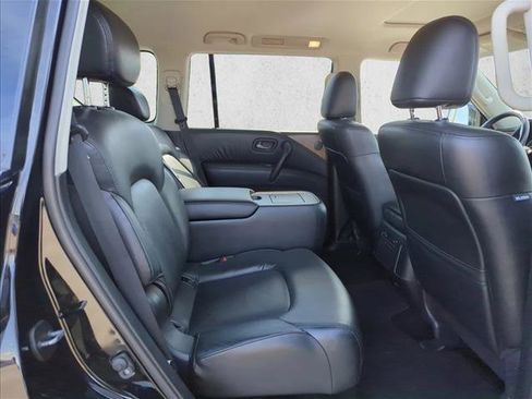 Used 2022 Nissan Armada SL w/ Captain's Chairs Package image 20