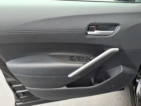 Certified 2025 Toyota Corolla Cross XLE FWD image 12
