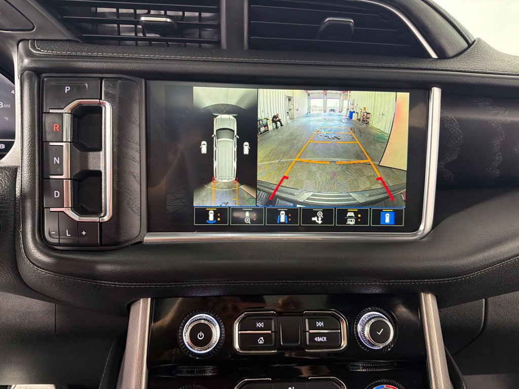 Used 2022 GMC Yukon Denali AWD/4WD image 16
